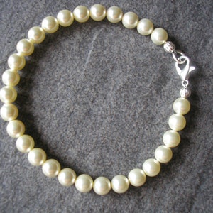 GENDER NEUTRAL Pearl Bracelet, Single Strand Pearl Bracelet, Pearl Wristlet, Pearl Bridal Bracelet, Wedding Jewellery, Man Pearls, Preciosa