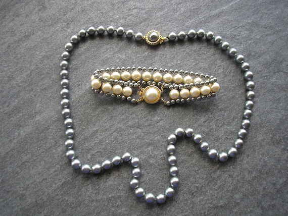 Faux grey pearl necklace deals