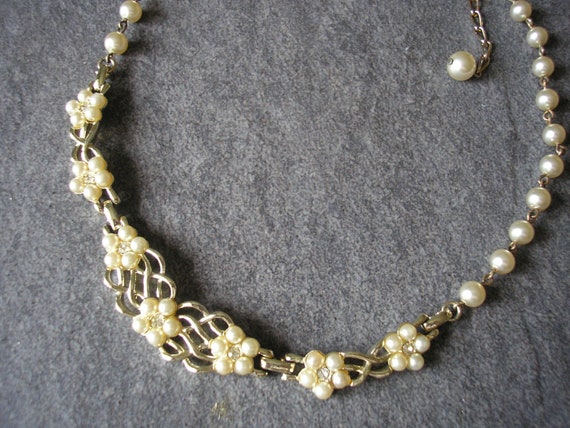 vintage pearl choker