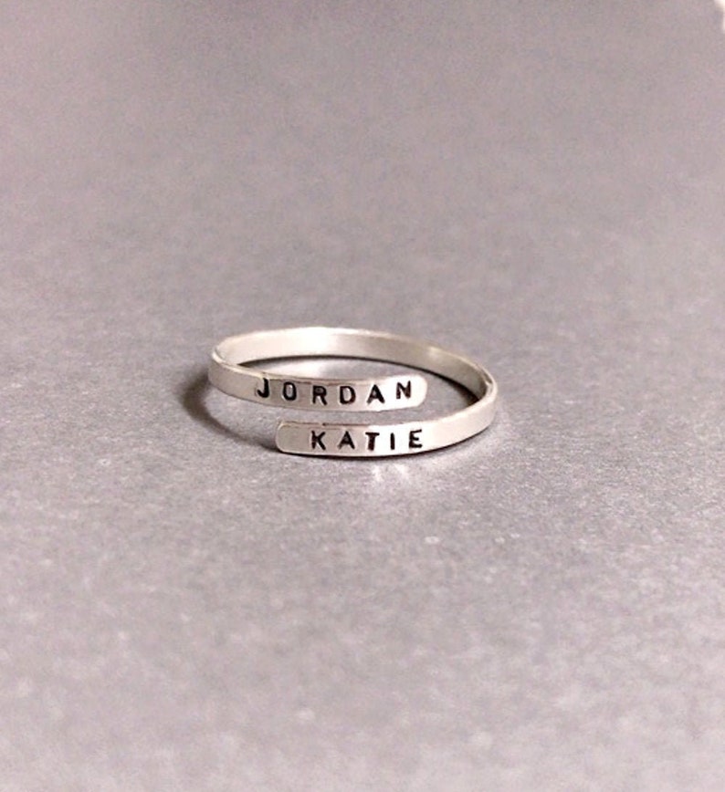 The Signature 925 Sterling Silver Twist Ring main image 0