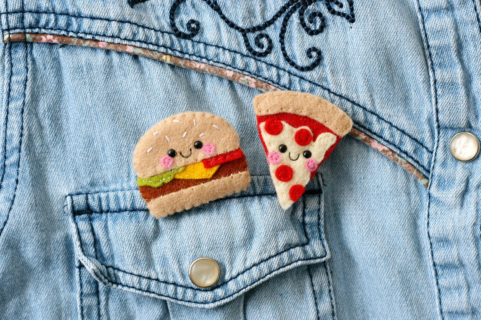 Cheeseburger Felt Brooch: Kawaii Burger Pin, Handmade Wool Accessory - Etsy