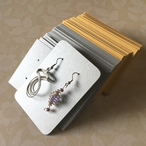 Cartes de boucles d'oreilles en argent - Accessoires de bijouterie métalliques élégants de 2,5 x 3,5 pouces Présentoirs à bijoux Emballage de vente au détail Produit vierge brillant