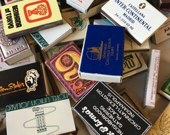 MATCH BOXES - Lot of 20 vintage matchboxes hotels bars casinos restaurants wooden matches souvenirs assortment 40s 50s 60s 70s 80s 90s