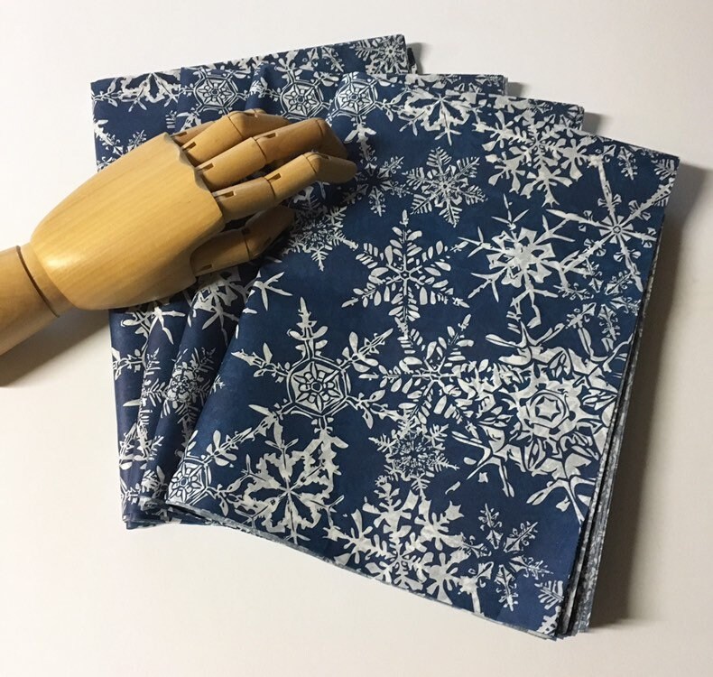 CHEERY SNOWFLAKES Tissue Paper Sheets Gift Present Wrapping Craft Supply  Retail Store Packaging Holiday Party Christmas Xmas Navy Blue Red 