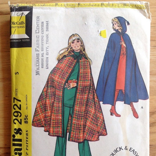 Vintage 1971 McCall's 2927 Hooded Cape • size small