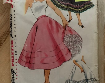 50s Simplicity 4685 Misses' Petticoat - size 14