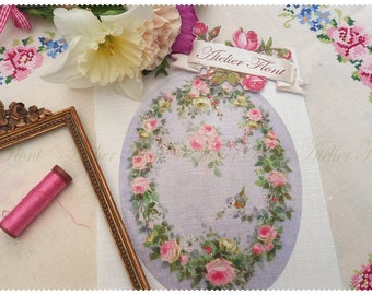 Quilt Coupon tissu fleuri Ovale de roses et oiseau Louis XVI Marie Antoinette style  © Helen Flont Designs