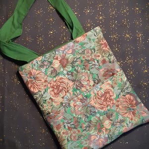 Sac fourre-tout/porte-monnaie fait main avec des matériaux de récupération/récupérés
