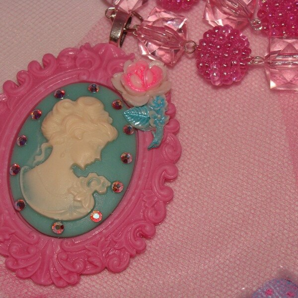 Sweet Dauphine- Parisian Spring Cameo Sophisticate Necklace
