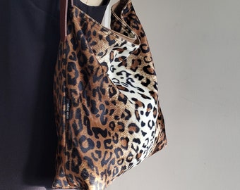 Small size hobo handbag  Faux fur tote bag, brown leopard print handbag, hobo hippie shoulder