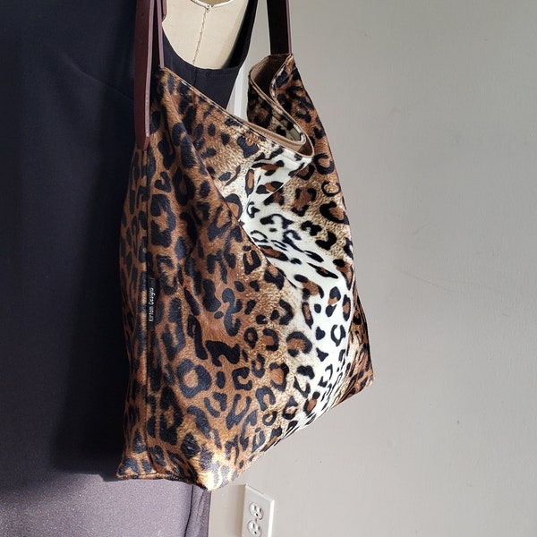 Small size hobo handbag  Faux fur tote bag, brown leopard print handbag, hobo hippie shoulder