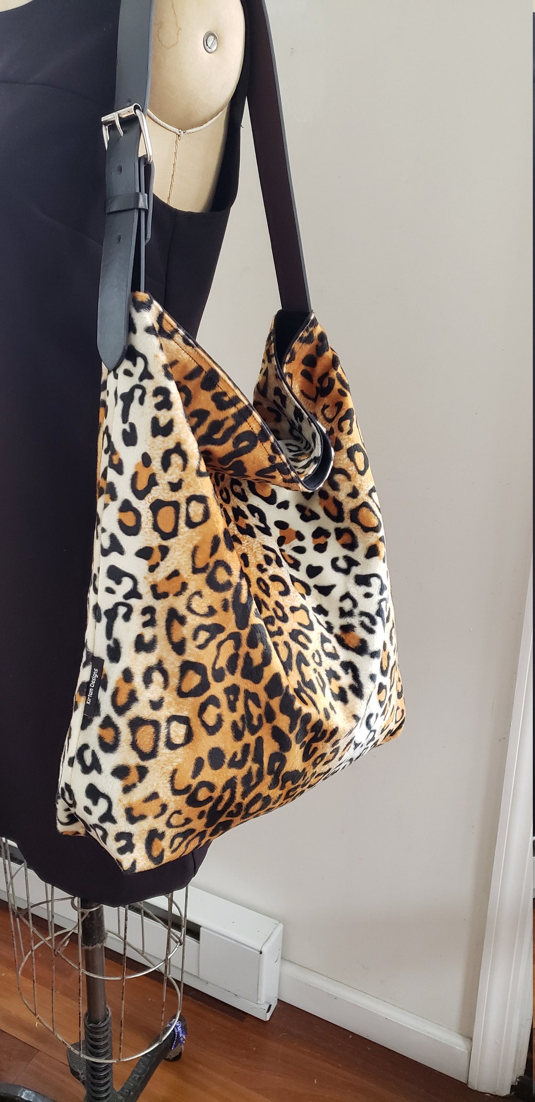 Large Tote, Faux Fur, Copper Gold and Black Cheetah Leopard Print Handbag, Hobo Hippie Shoulder Bag, Fake Fur Fabric, Gift - Etsy Large Tote, Faux Fur, Copper Gold and Black Cheetah Leopard Print Handbag, Hobo Hippie Shoulder Bag, Fake Fur Fabric, Gift - Etsy