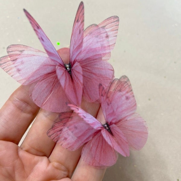 Papillons en soie rose PINK BLUSH avec cristaux Swarovski - Accessoire pour cheveux de mariée - papillon en soie rose rose - célébrer la fierté - uniqdots