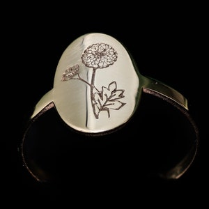 Engraved Birth Flower Ring, Dainty Birth Month Floral Ring, Minimalist Sterling Silver Ring, Unique Custom Family Flowers Ring Gift for Her
