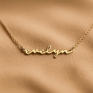 Collar con nombre personalizado en cursiva, colgante moderno en minúsculas, delicado regalo de cadena de oro para adolescentes, joyería minimalista moderna para ella, joyería delicada