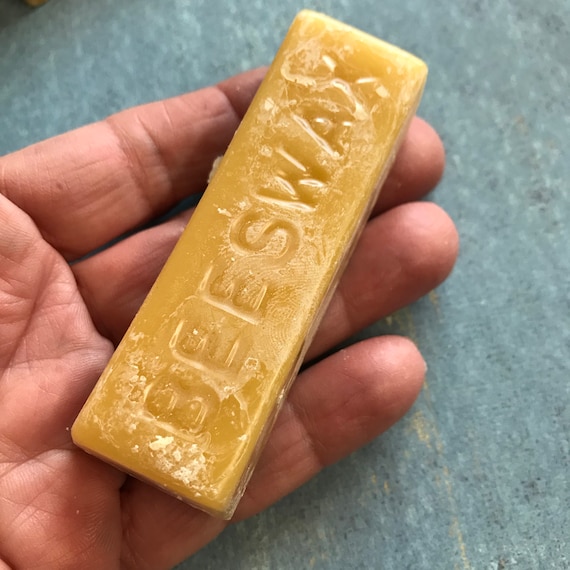 Beeswax in a 1 Ounce Bar for Waxing Thread or Leather, Thread
