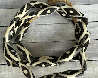 African Tube Bone Bead, EYE Beads, Black and White Tube Shaped African Bone Beads from Kenya, Strand of 25 pieces, ships FAST