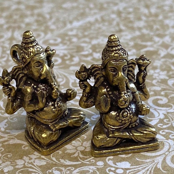 Ganesh Amulet, Most worshipped deities in Hindu, Statue like dimensional pendant, We stock Buddha pendants & amulets and ship fast,