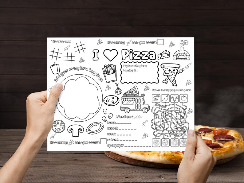 Puede incluir: Una hoja de actividades imprimible en blanco y negro con tem&aacute;tica de pizza. La hoja incluye un juego de tres en raya, un laberinto de ingredientes para pizza, una sopa de letras y una secci&oacute;n para agregar tus propios ingredientes para pizza. El texto en la hoja dice "Me encanta la pizza".