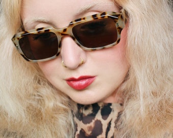 Jagger 90's Y2K retro rectangle beige brown leopard print sunglasses