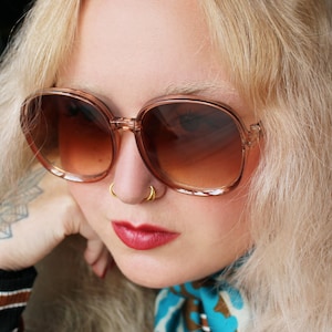 Oversized 70s sunglasses beige brown ombre lenses - DENISE