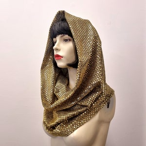 Glänzender Pailletten Kapuzenschal Kaiserin Snood dunkelgoldbronze handgemacht
