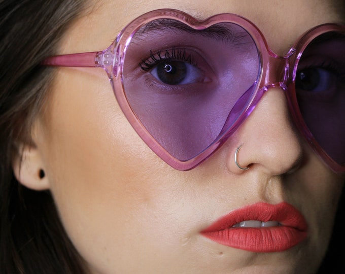 REDUCED 10% OFF - Heart shaped sunglasses oversized 50's 90's Retro lilac purple shades CINDY