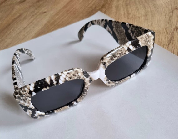 Chunky snakeskin rectangular sunglasses black tin… - image 4