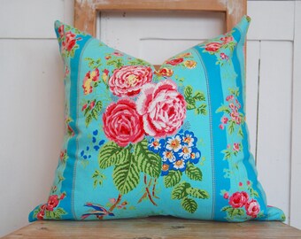 Shabby Chic Pillow Cover, Decorative Throw Pillow Covers, Cottage Chic Pillows, Shabby Chic Pillows, Pink and Teal Pillow