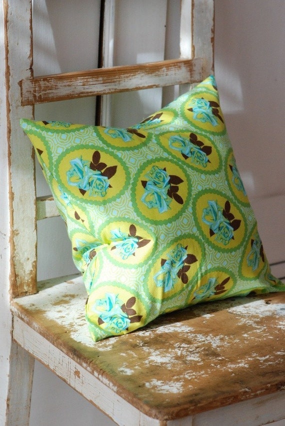 Items similar to Cottage Chic Pillow Cover, Decorative Pillows, Throw