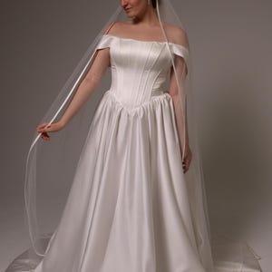 One-Tier Veil with Satin Ribbon Edge – Elegant and Simple Bridal Accessory