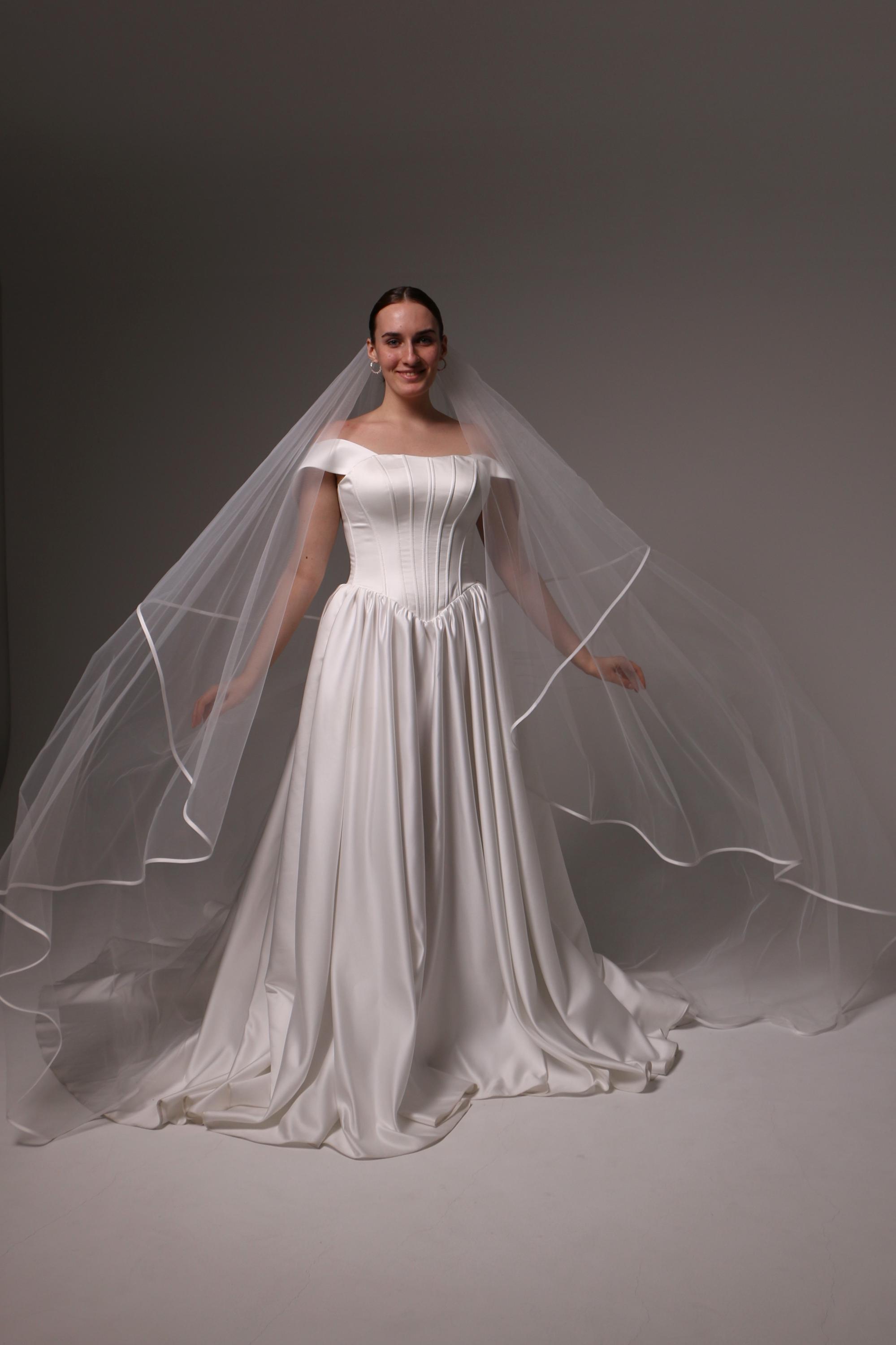 ?2 Tier Veil 35\