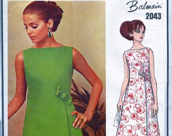 Vintage Vogue Paris origineel Balmain 2043 avondjurkpatroon, asymmetrische A-lijn jurk, maat 40, buste 112 cm (44 inch), ongebruikt naaipatroon.