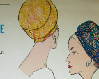 Vintage Vogue 5789 Ladies' Cloche Hat Pattern – Mid-Century Darted Design (2 Sizes)
