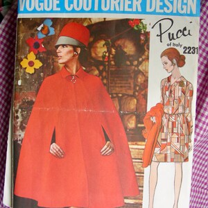 PUCCI UNCUT Vogue Couturier Pattern 2231 FABULOUS Designer Cocktail Evening Dress and Cape / Size 14 / bust 36 image 2