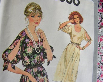 UNCUT * Vintage 1970's  Simplicity  Pattern 8586 /  BEAUTIFUL  Misses' Cocktail Dress with Fancy Sleeves /  Size 10 / Bust 32.5