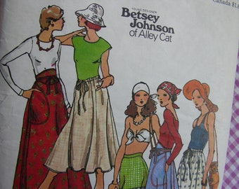 UNCUT * Vintage 1970's Butterick Pattern 4089 -  BETSEY JOHNSON of Alley Cat - Misses' Wrap Skirts in Five Versions - Waist size 28"