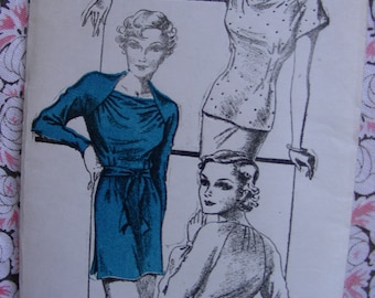 Uncut Vintage 1930's NEW YORK  Pattern 167 - Fabulous Misses' Slip-on Blouses - RARE * Size 16 * Bust 34