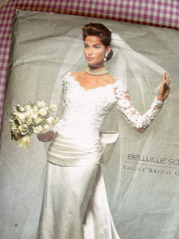 UNCUT * STUNNING Designer Bridal Dress Gown: Vogue Sewing Pattern
