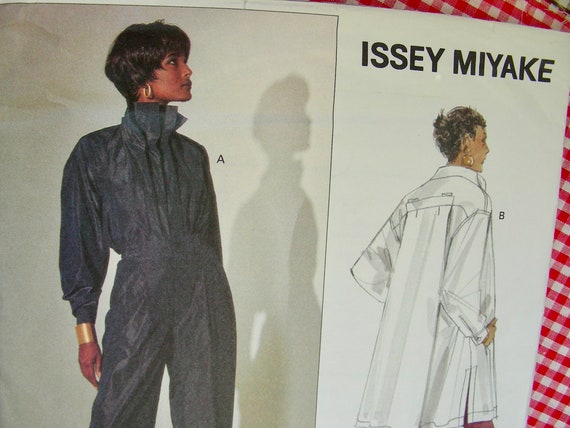 2025年新作アイテムが続々登場 UNCUT *ISSEY MIYAKE Designer Vogue Pattern 2757 Misses アート・デザイン・音楽