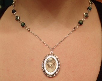 William Shakespeare's A Midsummer Night's Dream locket