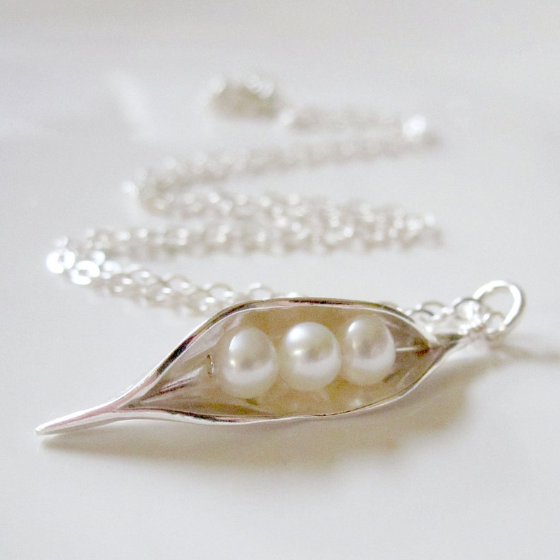 Peapod Necklace 3 Peas in A Pod Sweet Pea Necklace Etsy