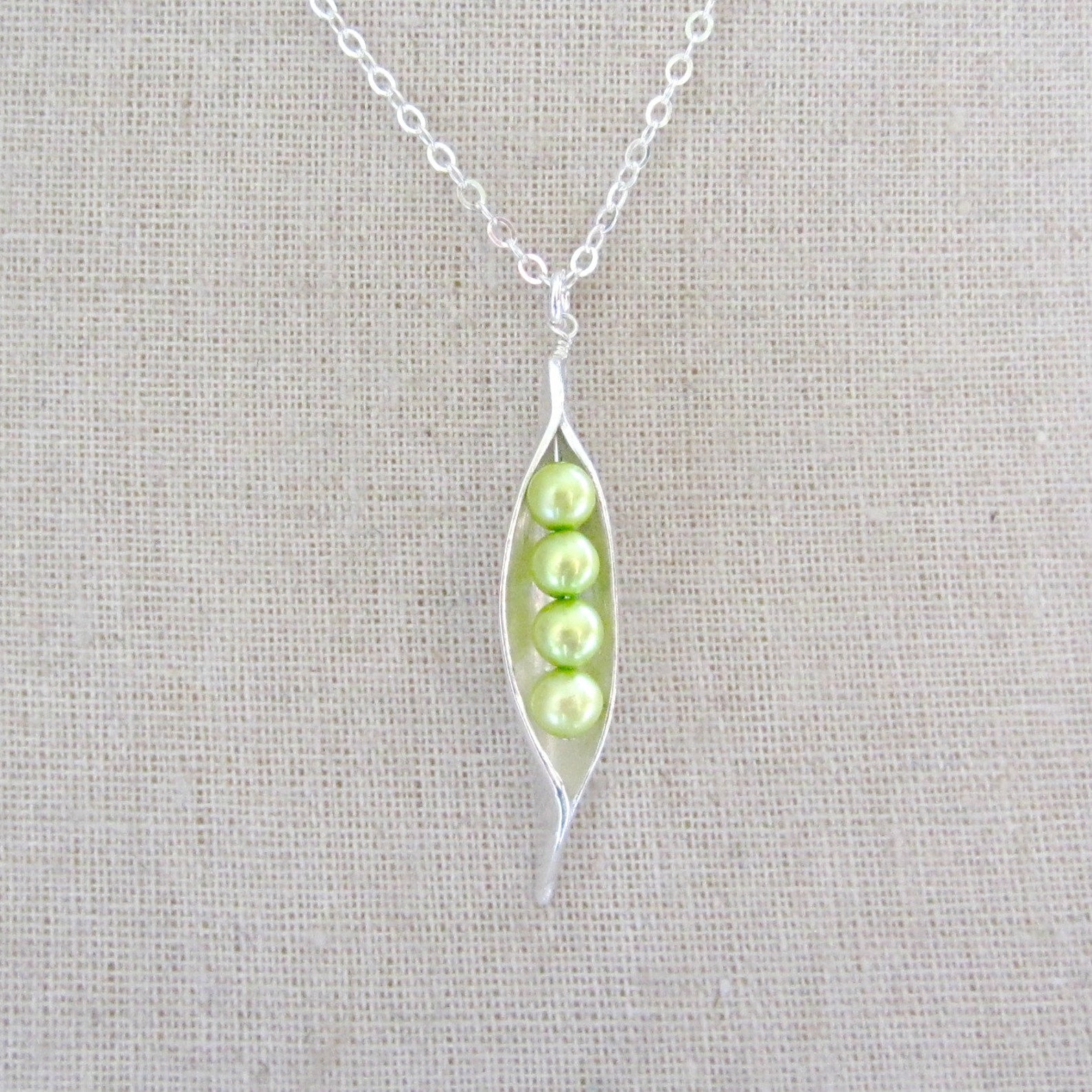4 Pea in A Pod Necklace Four Pea Pod Necklace Green Pearl Etsy