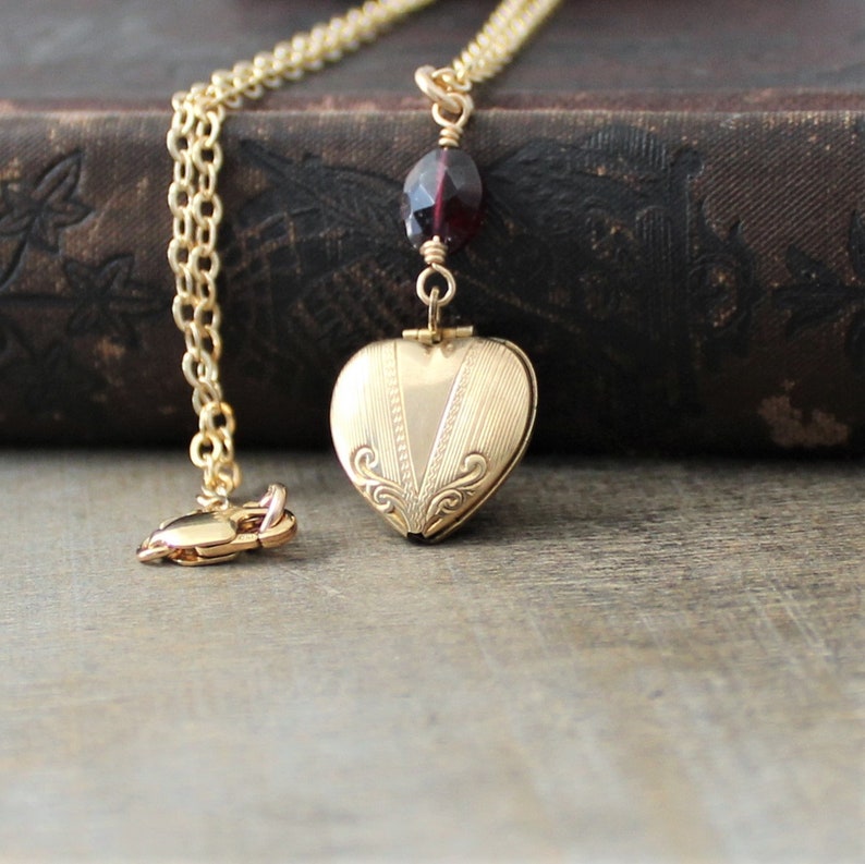 Gold Locket Necklace Vintage Locket Pendant January Birthstone Locket Gold Photo Locket Push Present Garnet Necklace Gold Heart Locket