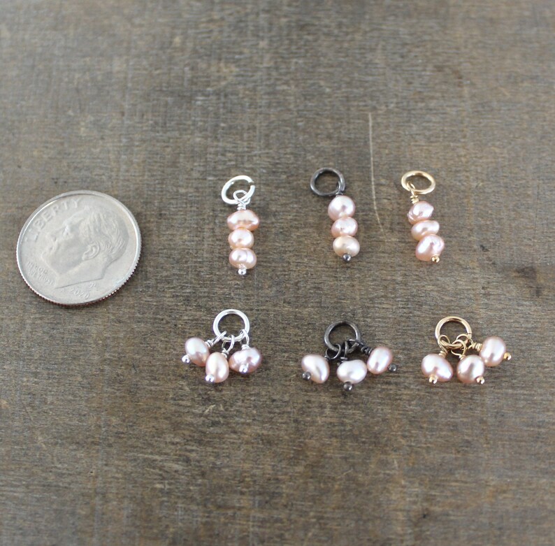 Tiny Pink Pearl Pendant Genuine Pearl Charm DIY Jewelry Build A Necklace Blush Pearl Cluster Small June Birthstone Stacked Pendant Add On imagem 2
