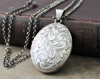 Large Silver Locket Necklace, 1977 English Locket Pendant, Sterling Silver Locket, Long Locket, Bridal Locket, Push Present, Gift for Mom