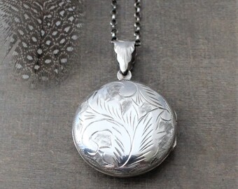 Sterling Silver Locket Necklace, Custom Necklace, Round Locket, Large Locket, Personalized Locket, Long Locket, Push Present Photo Locket
