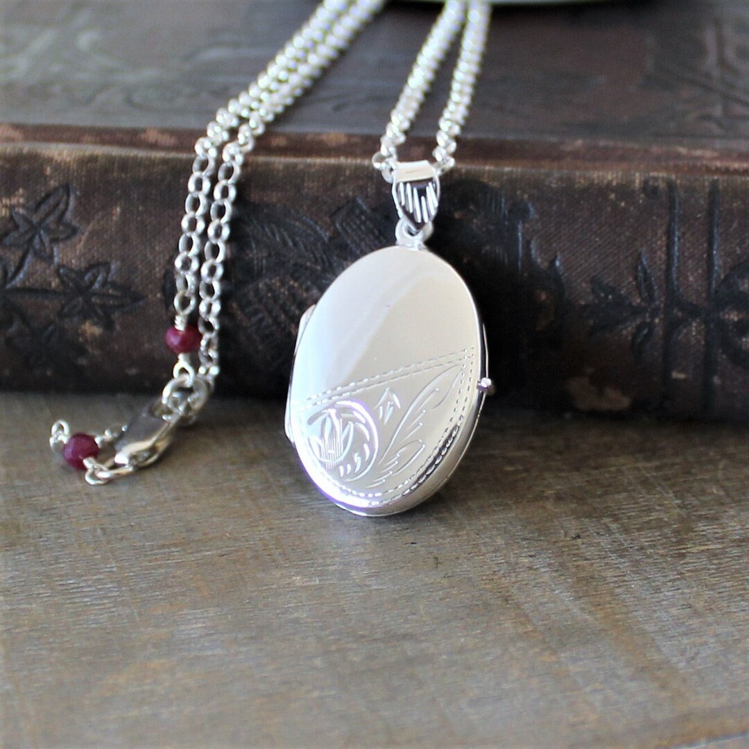 Silver Locket Necklace, Picture Locket, Oval Locket, Modern Locket ...