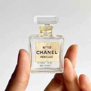 1970s Vintage RARE Chanel No. 19 EMPTY Parfum Bottle – 0.25 oz Mini Flacon – Iconic Square Stopper Design Collector Display Perfume Bottle