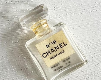 Chanel No. 19 Body Cream Creme Pour Le Corps 150 G/ 5 Fl.oz